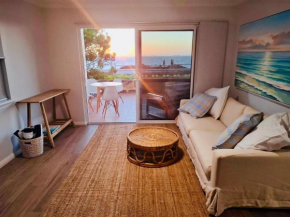 Perfect Oceanfront Cottesloe apartment
